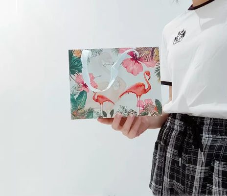 ODM Custom Clothing Packaging Bags Tas Promosi Perusahaan yang Dapat Didaur Ulang Kraft